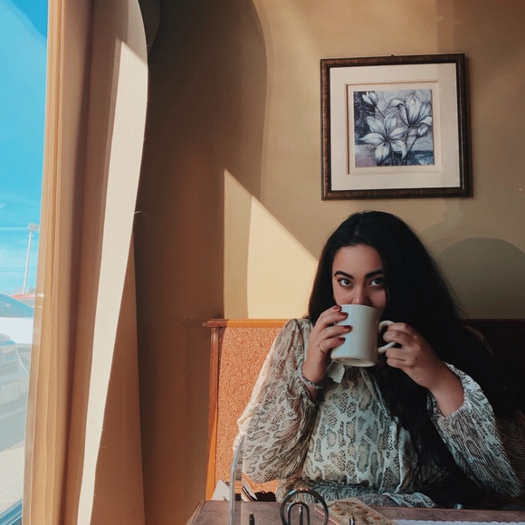 Meet the Posher Other - Meet your Posher, Genevieve